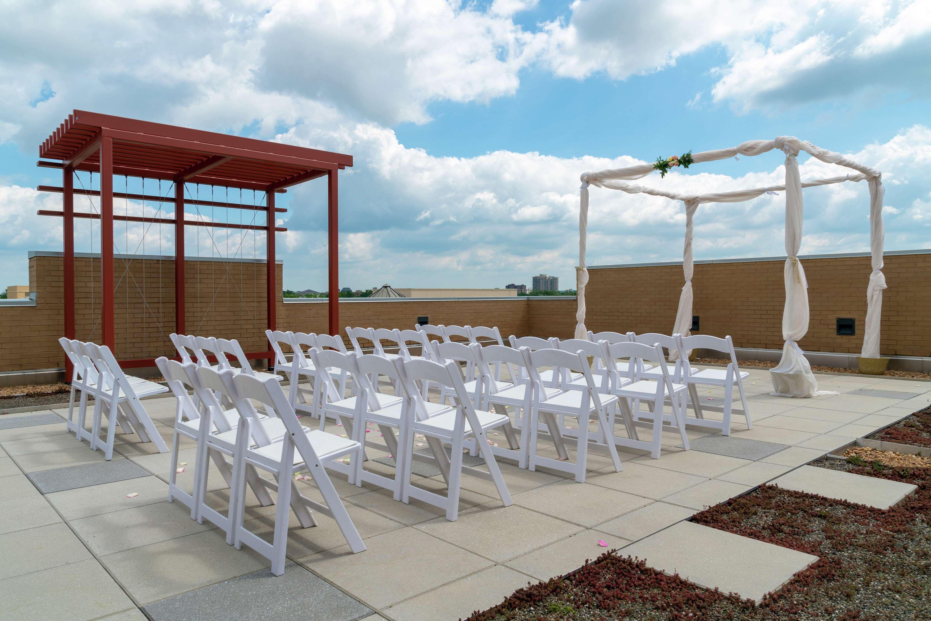 Hilton Garden Inn Alexandria Old Town National Harbor Exterior foto