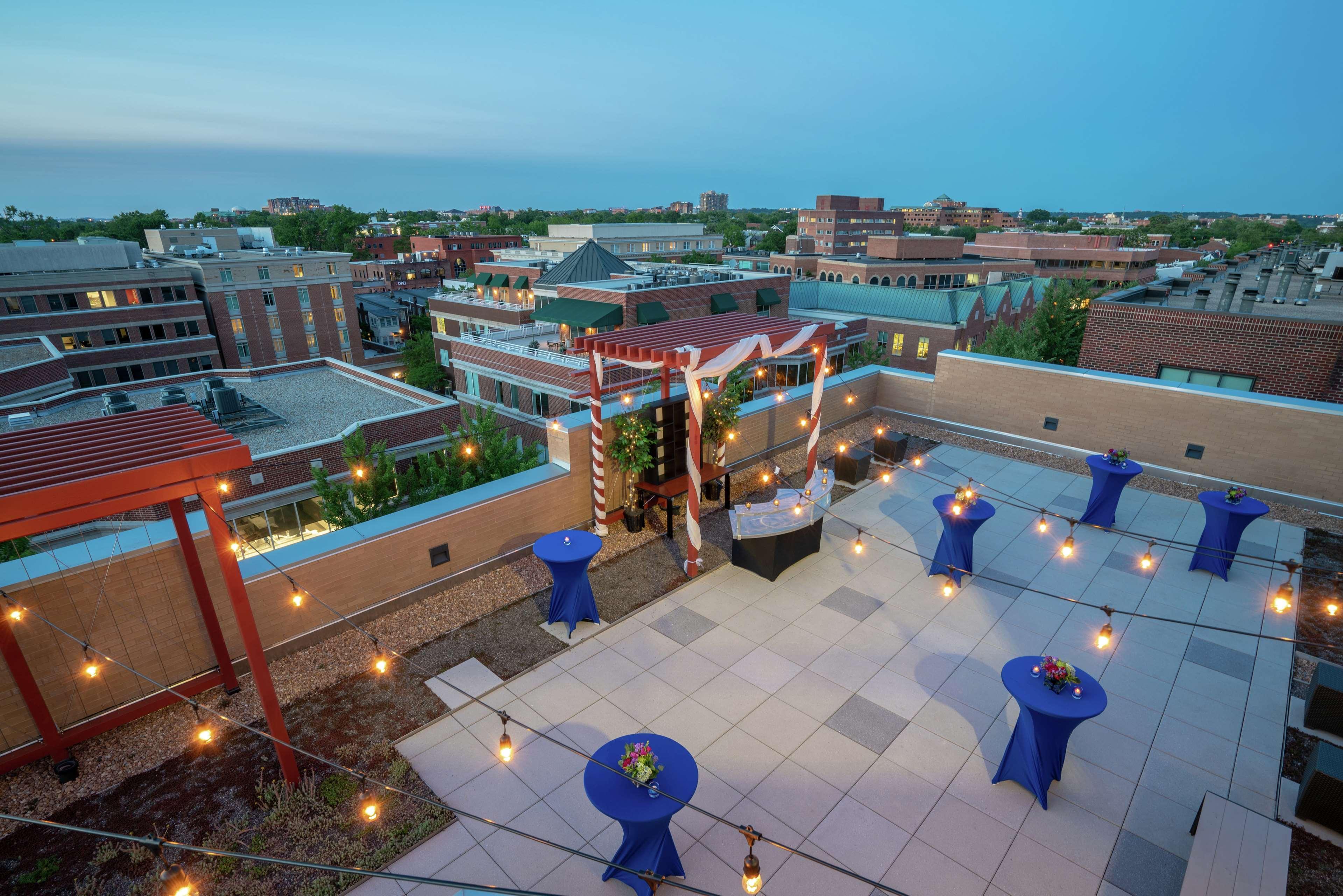 Hilton Garden Inn Alexandria Old Town National Harbor Exterior foto